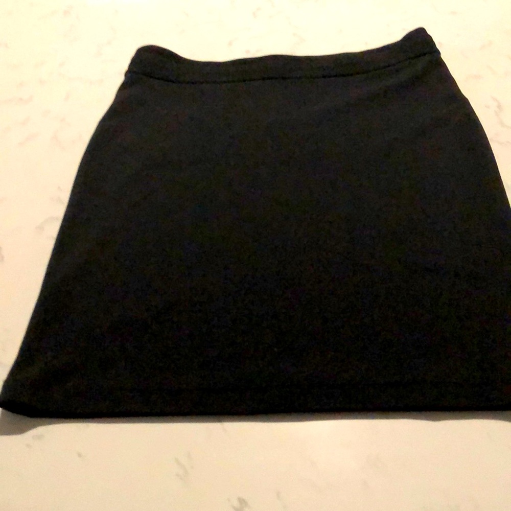 BCBG MAXAZRIA Pencil Skirt Black size M